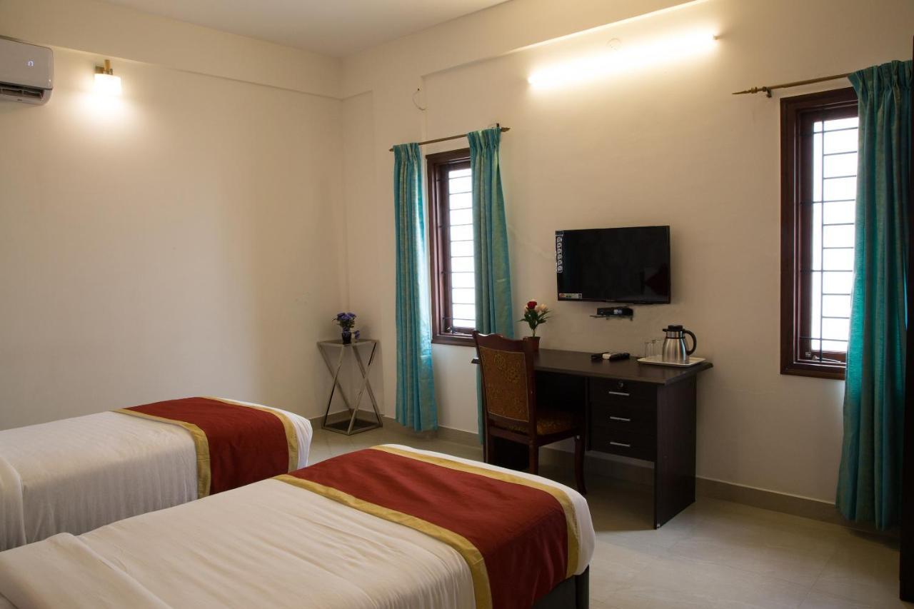 Oyo 8737 King Suites Bangalore Esterno foto