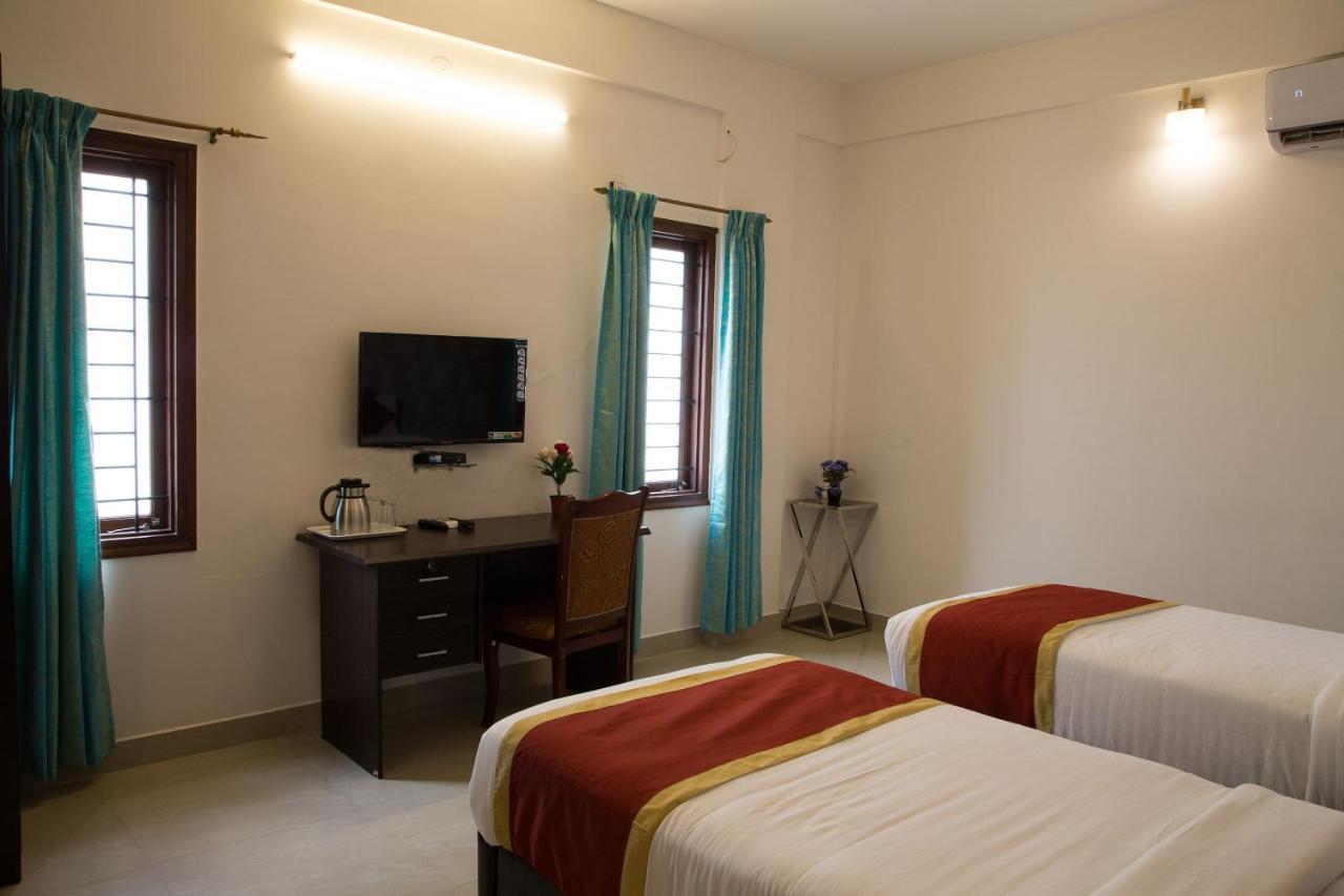 Oyo 8737 King Suites Bangalore Esterno foto